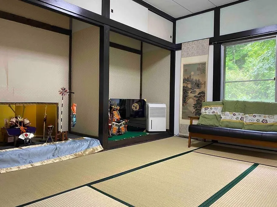 格安一戸建1階部分貸切、バス停から徒歩2分、箱根海賊船の乗れる箱根町港、芦ノ湖近く、1.5日プラン 箱根