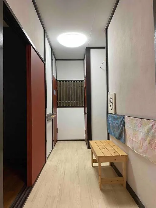 格安一戸建1階部分貸切、バス停から徒歩2分、箱根海賊船の乗れる箱根町港、芦ノ湖近く、1.5日プラン 0*, Hakone